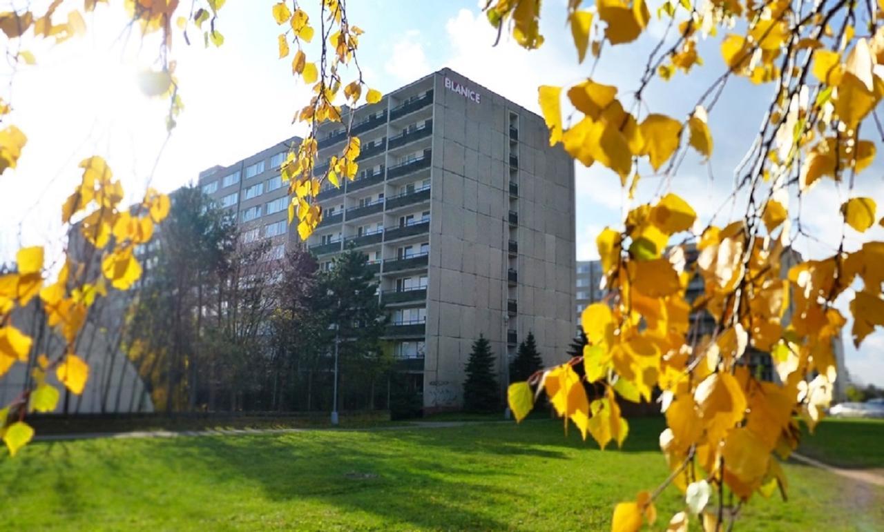 Hostel Blanice Прага Экстерьер фото